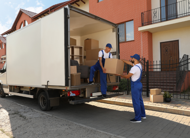 Image of movers packing a van - Virtual move estimate