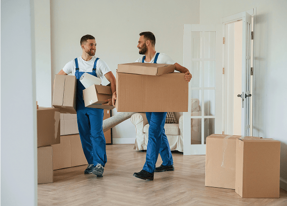 2 movers talking about how e-logic is the best moving company