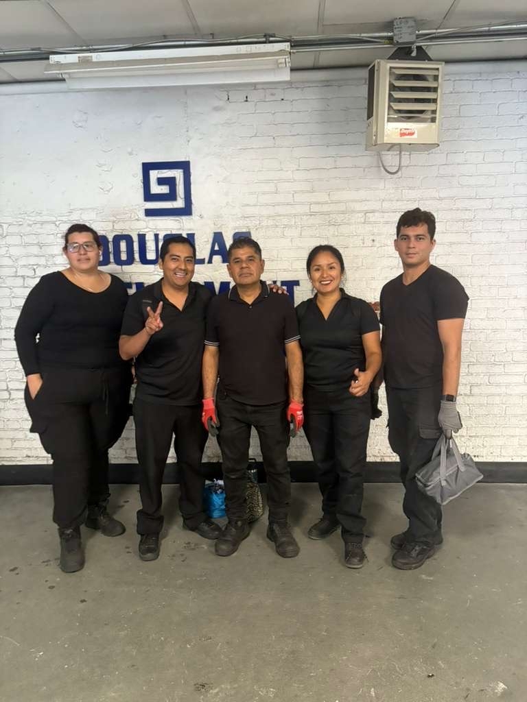 E-logic moving team for Commercial & Residential movers